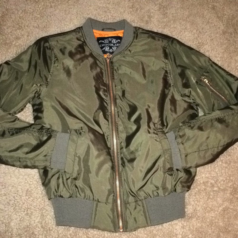 Olive Green Bomber Jacket 💚💚💚💚